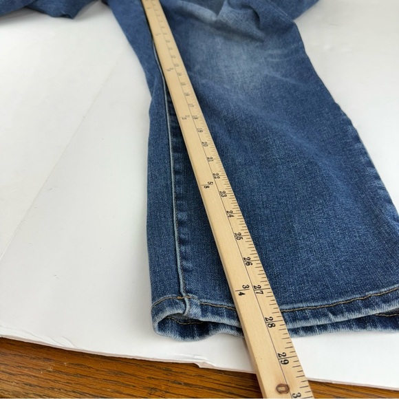 Judy Blue Womens 24 Slim Fit Straight Leg Jeans Medium Wash Stretchy Distressed - Picture 3 of 9